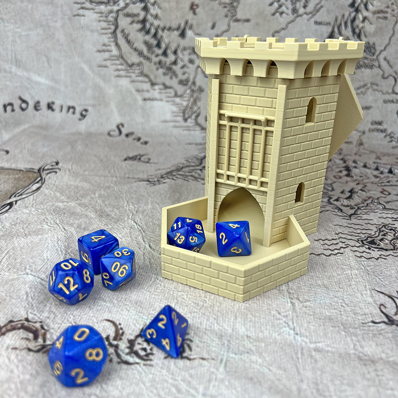 Asztali RPG-dobókocka torony — D&D-kompatibilis, Többszögű dobókocka, Műanyag kivitel, 14+ éves kortól