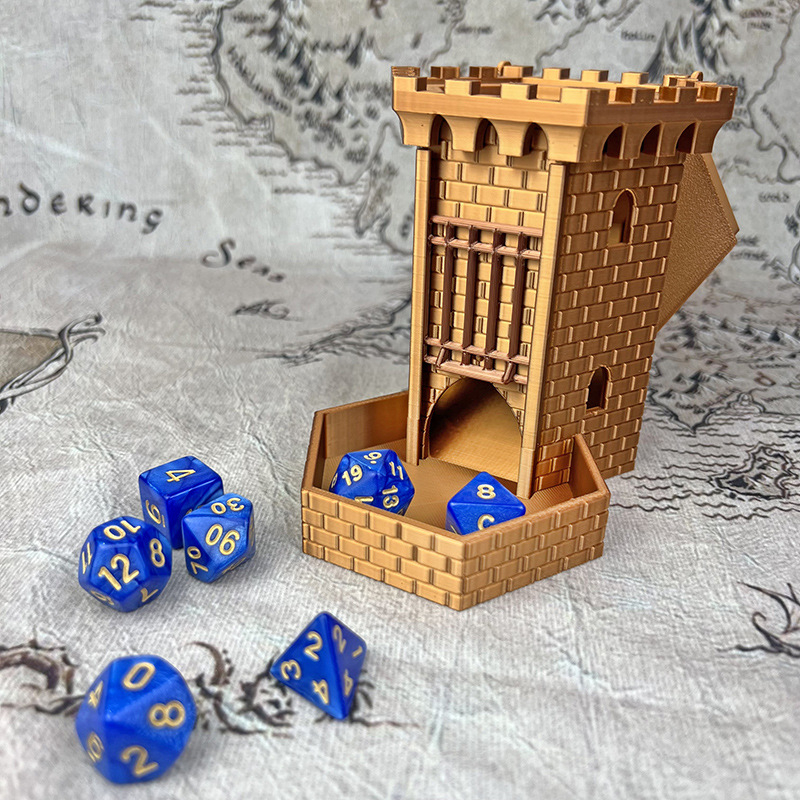 Asztali RPG-dobókocka torony — D&D-kompatibilis, Többszögű dobókocka, Műanyag kivitel, 14+ éves kortól