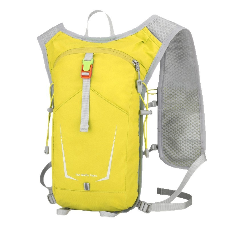 Unisex lauko sportų kuprinė, kompaktiška ir lengva; tinkama dviračiui, alpinizmui ir takų bėgimui; talpa iki 20 L; suderinama su 8 colių nešiojamuoju; poliesterio/Oxford audinys; išlenktos pečių juostos