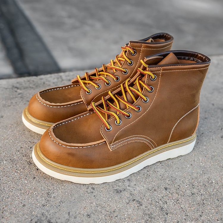 Vintage Martin zābaki, vidēja augstuma, virsējā daļa no divslāņu liellādas ādas, Goodyear šuvju gumijas zole, apaļa purns