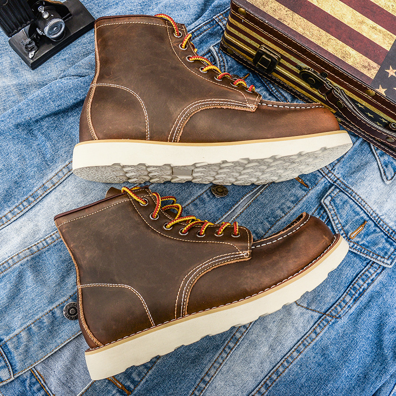 Vintage Martin zābaki, vidēja augstuma, virsējā daļa no divslāņu liellādas ādas, Goodyear šuvju gumijas zole, apaļa purns