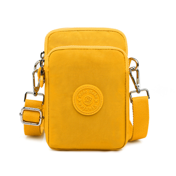 Sievietes crossbody somiņa telefons – neilons, mazs kvadrātveida formāts, vertikāls kvadrāts, rāvējslēdzēja atvērums, iekšējās kabatas ar rāvējslēdzēju (telefons)