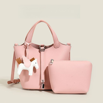 Unisex kibiro formos rankinė, poliesterio išorė, PU vidus, spyna užsegimas, žieminė 2025 leidimas, tinkama laisvalaikio kelionėms