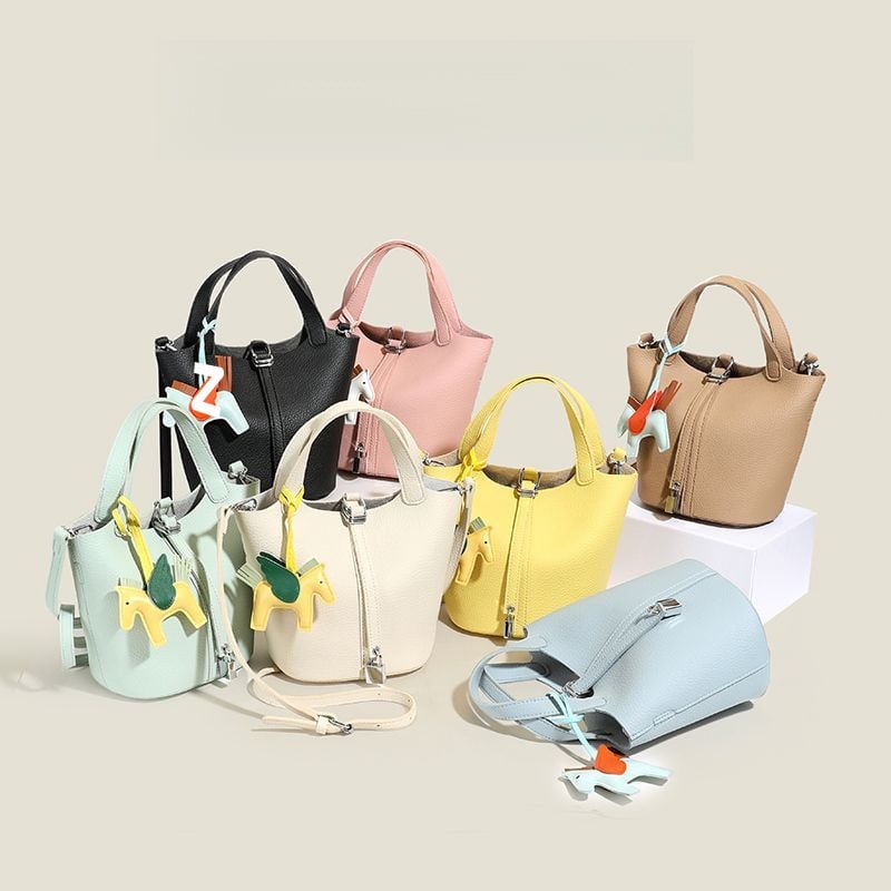 Unisex kibiro formos rankinė, poliesterio išorė, PU vidus, spyna užsegimas, žieminė 2025 leidimas, tinkama laisvalaikio kelionėms