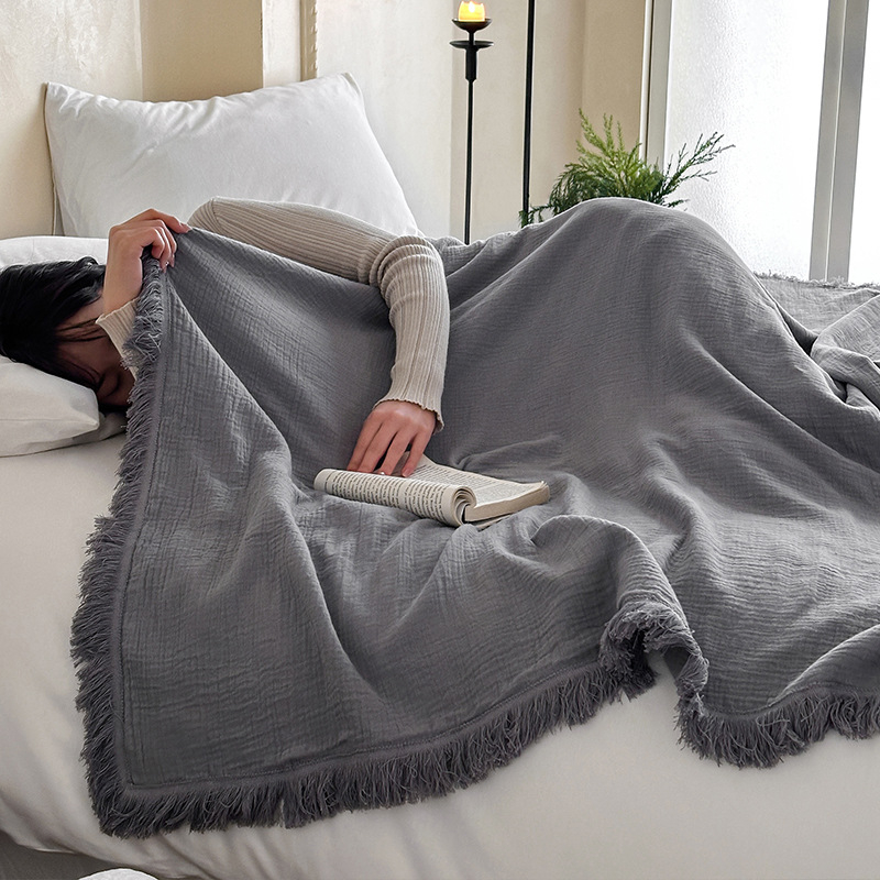 Rankšluostinė antklodė iš poliesterio, iki 300 g, visiems metų laikams, skandinaviško stiliaus