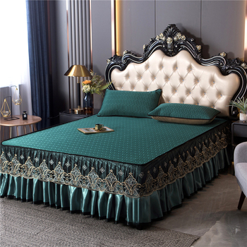 Trīs daļu Ice SilkLatex matraču komplekts ar gultas apdari - dabīgs latekss; lateksa saturs 90%+; drukāta audums; mazgājams veļas mašīnā; mūsdienīgs minimālisma stils