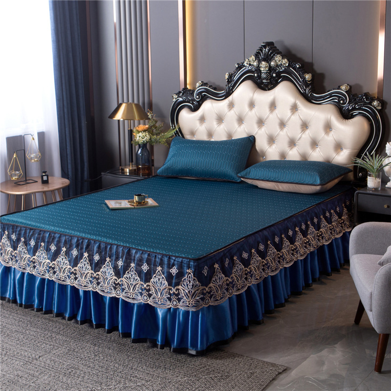 Trīs daļu Ice SilkLatex matraču komplekts ar gultas apdari - dabīgs latekss; lateksa saturs 90%+; drukāta audums; mazgājams veļas mašīnā; mūsdienīgs minimālisma stils