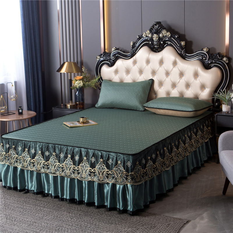 Trīs daļu Ice SilkLatex matraču komplekts ar gultas apdari - dabīgs latekss; lateksa saturs 90%+; drukāta audums; mazgājams veļas mašīnā; mūsdienīgs minimālisma stils