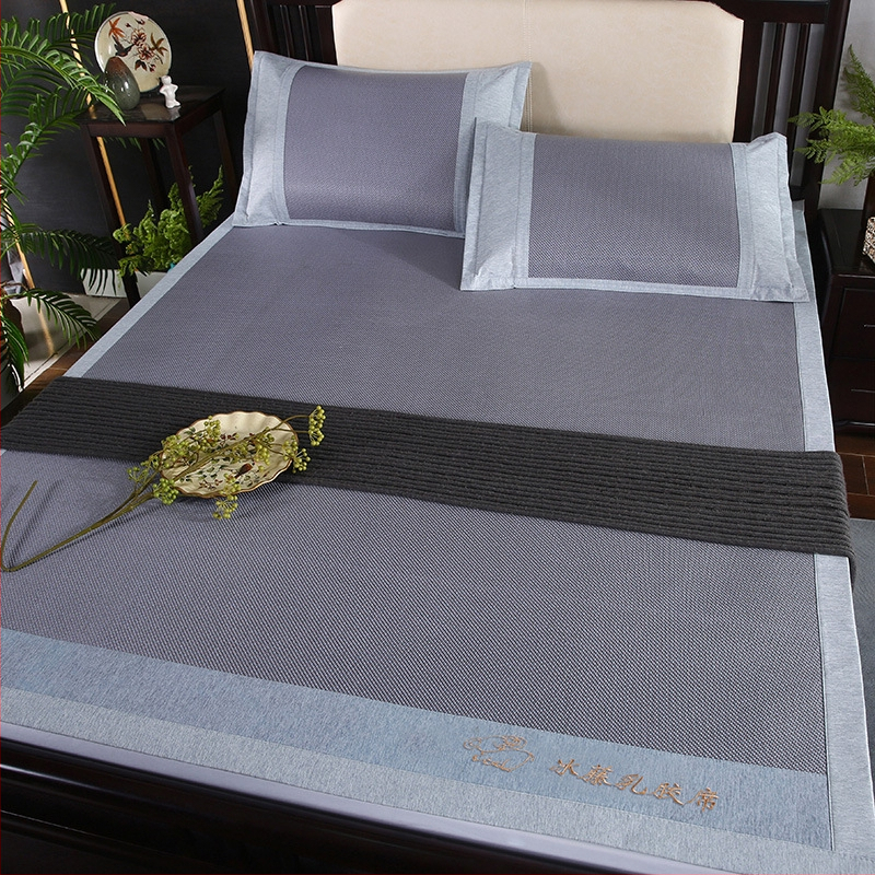 Baisini dabīgā lateksa rāta matu trīs gabalu komplekts, mūsdienīgs minimālisma stils, lateksa saturs zem 70%, bieza sendvič konstrukcija