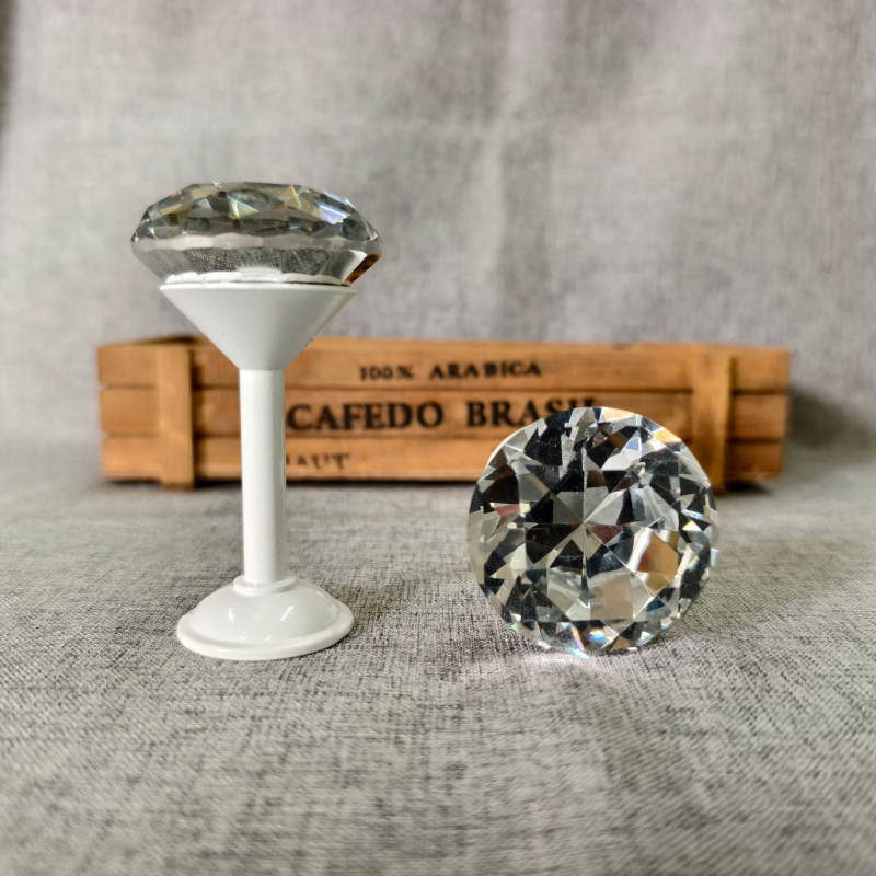 Függönyakasztó | Cinkötvözet + kristály, Modell QX-045, Típus: Akasztó, Függönytípusok: függő, Kiegészítők: csavarok + gumidugók, Név: Shot glass hook