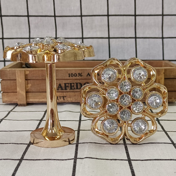 Függönyakas egyenes rúd, cink ötvözet + rhinestone, modell Qx-018, tartalmaz csavarokat és gumidugókat