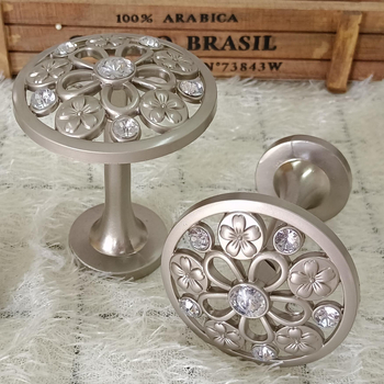 QX-011 Egyenes rúd függönykampó – cinkötvözet + rhinestones, új kínai stílus, felakasztáshoz