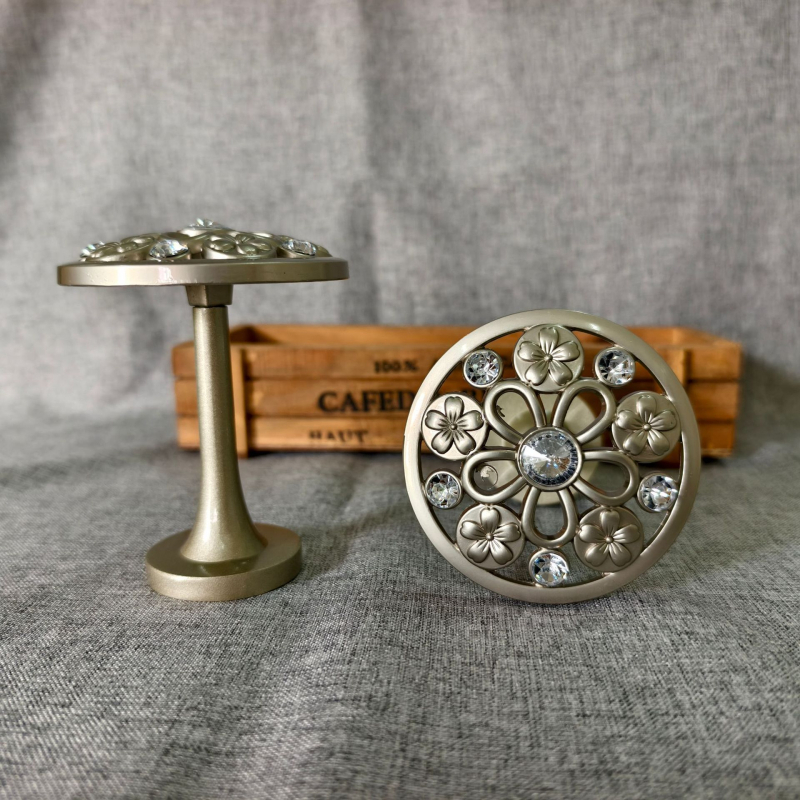 QX-011 Egyenes rúd függönykampó – cinkötvözet + rhinestones, új kínai stílus, felakasztáshoz