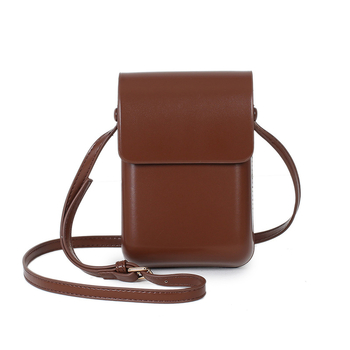 PU vertikāla kvadrātveida soma ar flaneles oderējumu, vāciņa aizvērums, iekšējā kabata mobajam telefonam un viena plecu siksna