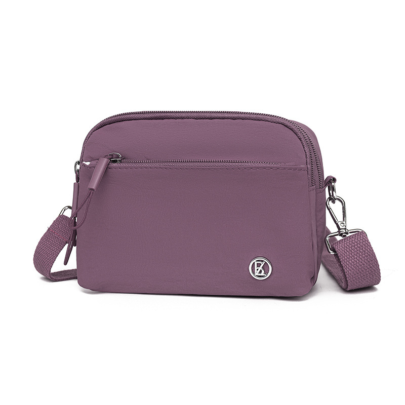 Nailona telefona soma - horizontāla kvadrāta forma, rāvējslēdzējs, poliesteres odere, pavasaris 2025