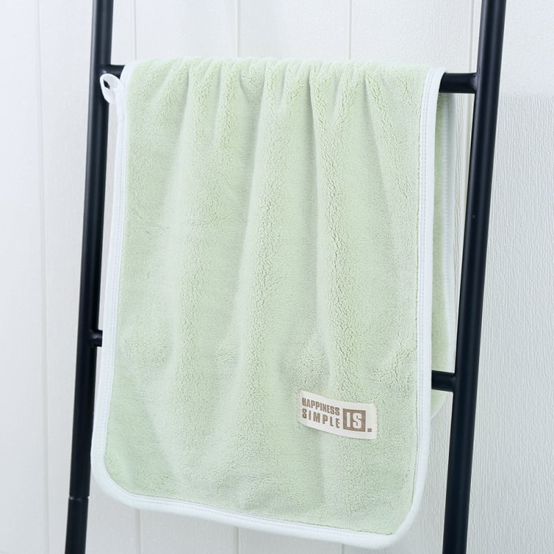 Πετσέτα προσώπου από coral velvet, παχύτερη έκδοση ενηλίκων, μαλακή και απορροφητική, δεν χάνει ίνες; Υλικό: coral fleece; Νήμα: 150D; Βάρος: 140–170 g; Κύριο περιεχόμενο: 80% πολυεστέρας; Προσαρμογή λογότυπου