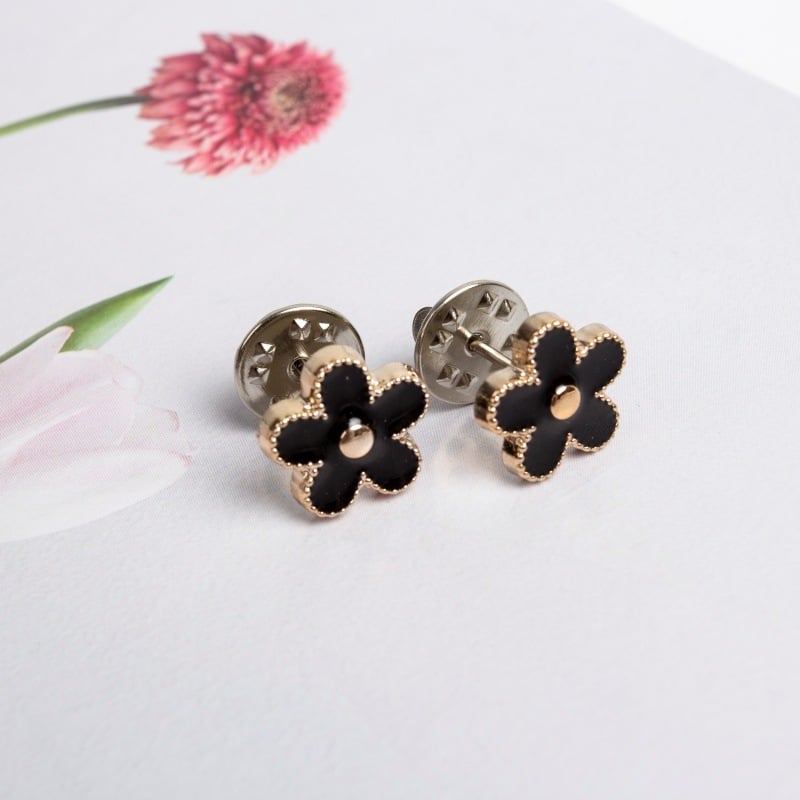 Csipkés függönyfurnitura — varrat nélküli telepítés, rögzített és rejtett kapocs, levehető — fém + műanyag — New Lace