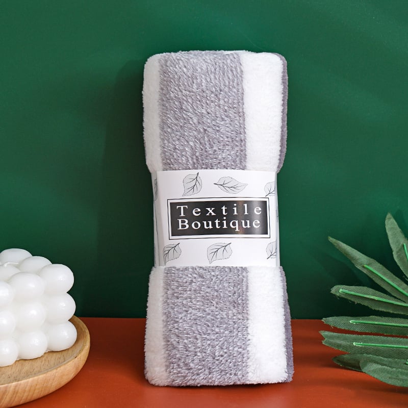 Σετ πέντε πετσέτες προσώπου από φλίς κοραλλιού με ρίγες – απορροφητικό, παχύ, υψηλής πυκνότητας ύφασμα; νήμα 150D; βάρος 80–100 g; δυνατότητα προσαρμοσμένου λογότυπου.