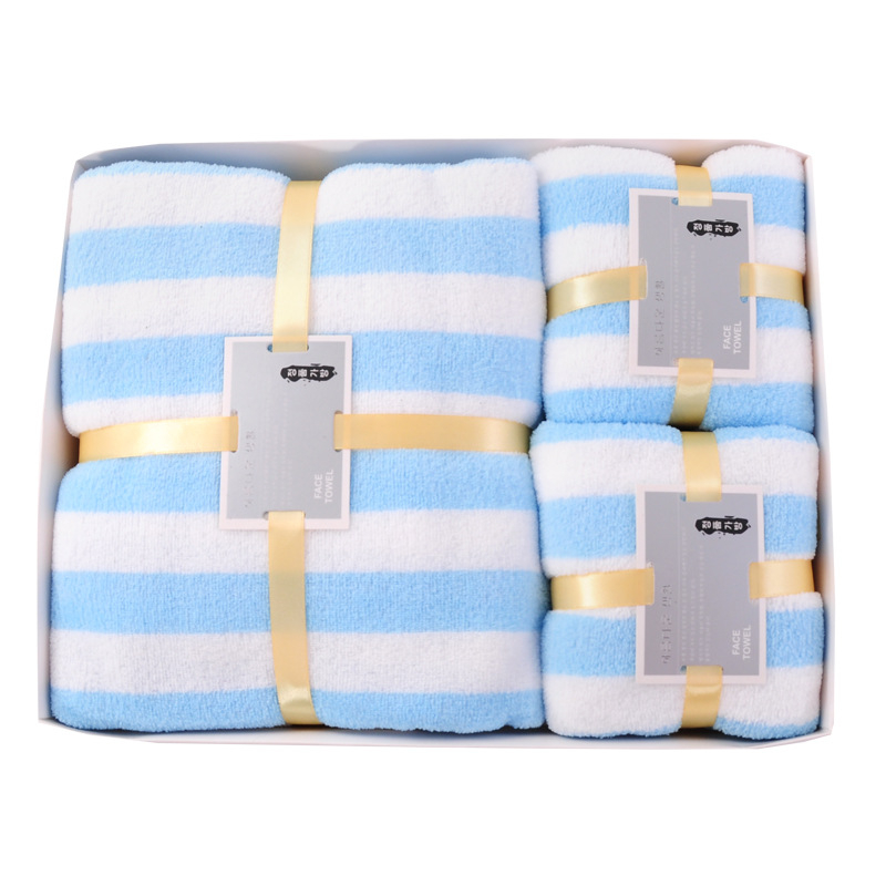 Σετ τριών πετσετών σε κουτί δώρου — πετσέτες μπάνιου από κοραλλί φλίς, με λογότυπο, προσαρμόσιμες, άνω των 500 g