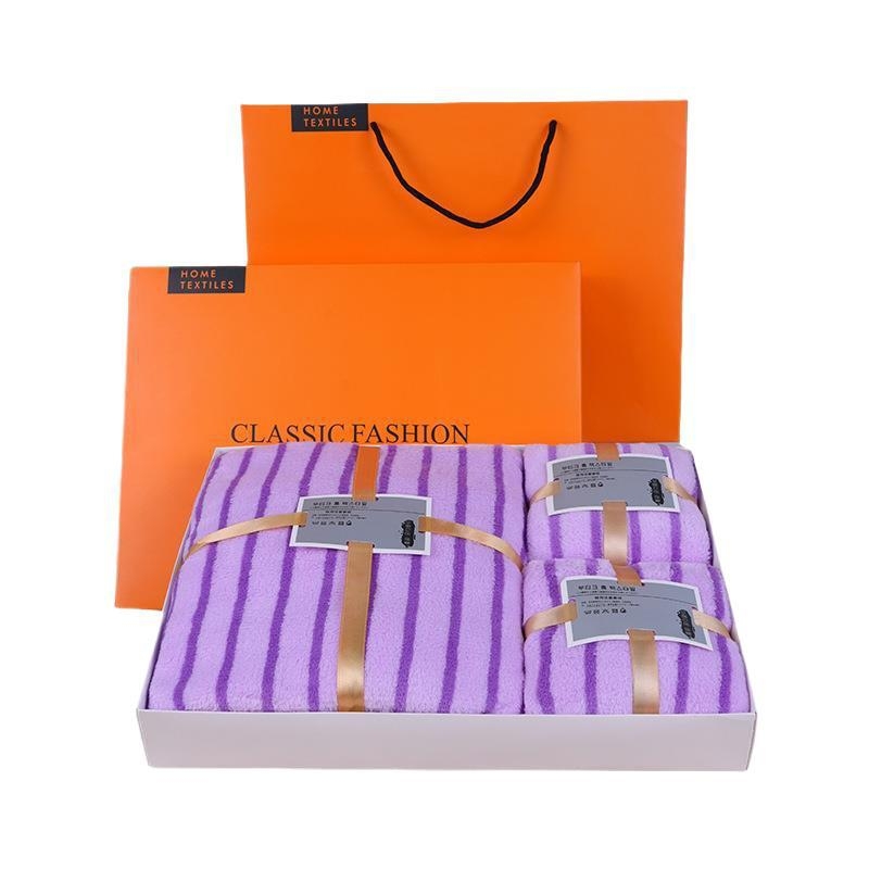 Σετ πετσετες μπάνιου με ρίγες σε κουτί δώρου, βελούδο κοραλλιών; εκτύπωση λογότυπου και δυνατότητα προσαρμογής; πλέξη επίπεδη; βάρος 500–600 g