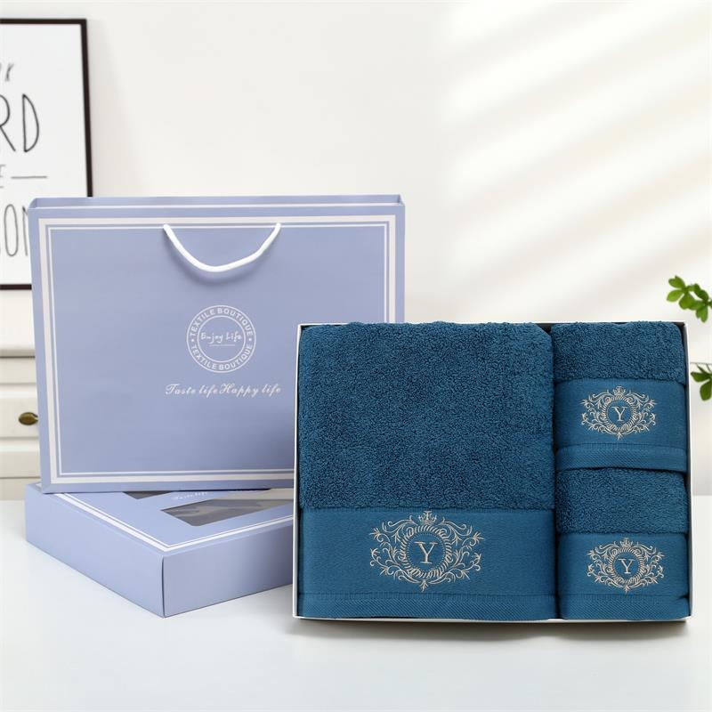 Τριμελές σετ πετσετών σε κουτί δώρου – καθαρό βαμβάκι, 32s Σίρο-Σπαν, απλή ύφανση, 500 g/m², εκτυπωμένο λογότυπο, διαθέσιμη προσωποποίηση