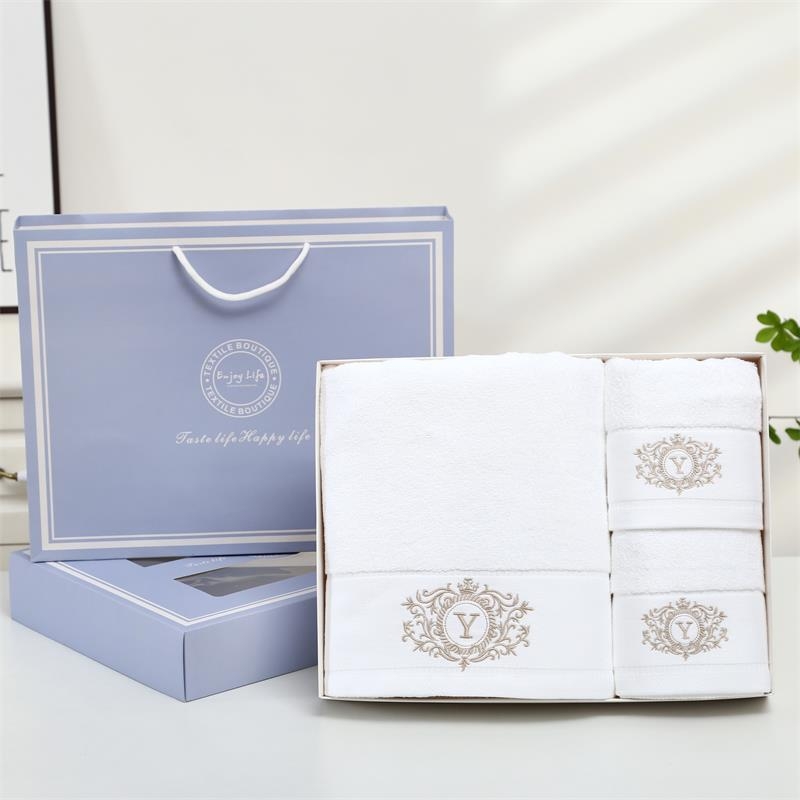 Τριμελές σετ πετσετών σε κουτί δώρου – καθαρό βαμβάκι, 32s Σίρο-Σπαν, απλή ύφανση, 500 g/m², εκτυπωμένο λογότυπο, διαθέσιμη προσωποποίηση