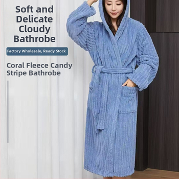 Vannirõivas korallfleksist, imav, paksenenud, kapuutsiga (Sügise)