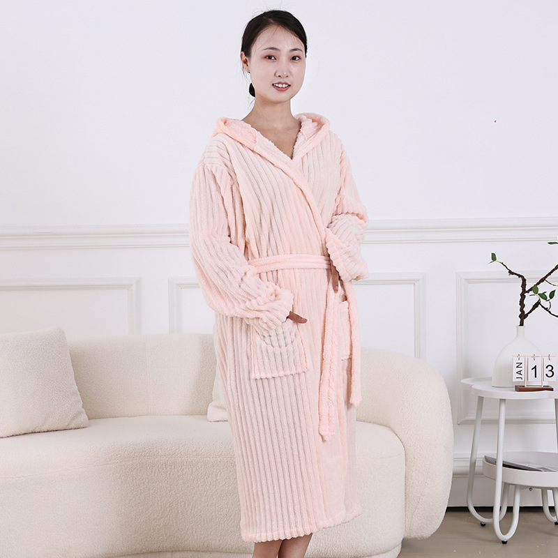 Vannirõivas korallfleksist, imav, paksenenud, kapuutsiga (Sügise)