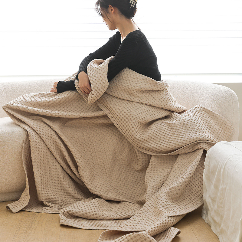 Ljetna pamučna waflasta deka-ručnik, 1.1–1.5 kg, 100% pamuk.