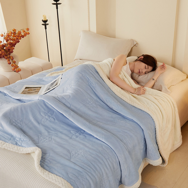 Milk pliš deka, trostruko slojevita, za kauč i ured, poliester, sve sezone, minimalistički stil