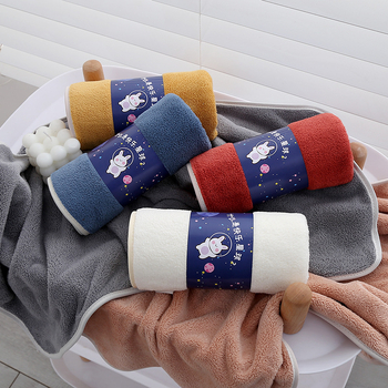 Πετσέτα φλις από κοραλλιο, ομαλό ύφανση, βάρος 80 g/m², υψηλή απορροφητικότητα 5–10 s, εξατομικευμένο λογότυπο, διαθέσιμο ιδιωτικό σήμα