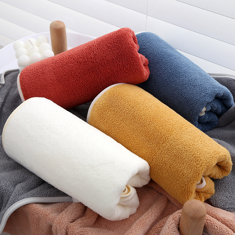 Πετσέτα φλις από κοραλλιο, ομαλό ύφανση, βάρος 80 g/m², υψηλή απορροφητικότητα 5–10 s, εξατομικευμένο λογότυπο, διαθέσιμο ιδιωτικό σήμα