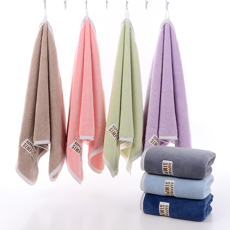 Σετ πετσετών μπάνιου από φλις κοραλλιών, μαλακές και απορροφητικές, νήμα 150D, ύφανση plain weave, βάρος υφάσματος 400–500 g, προσαρμοσμένη επεξεργασία