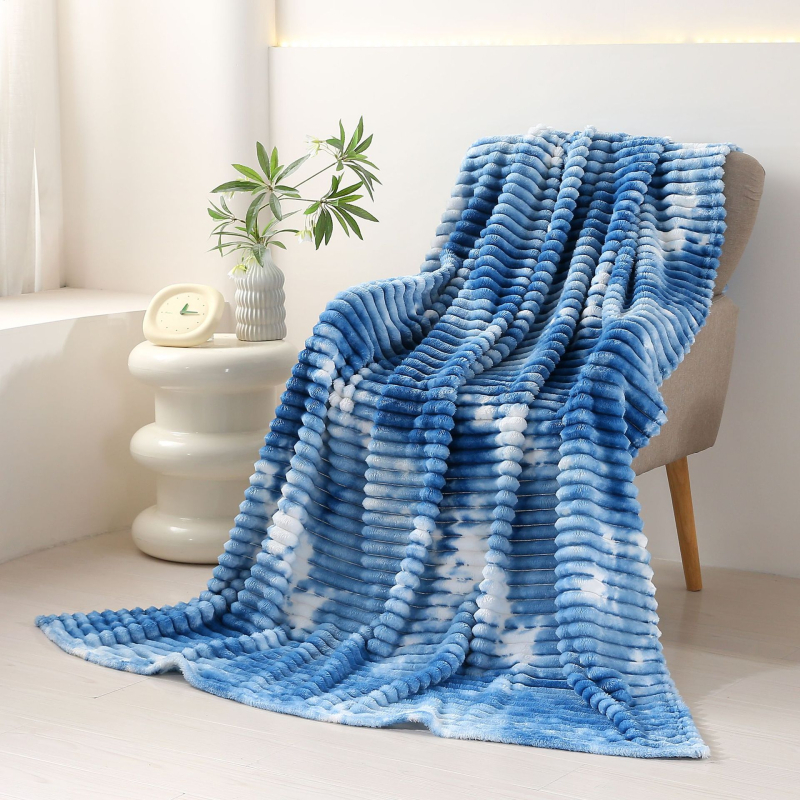 Poliester deka s prugastim uzorkom, ispod 300 g, prilagodljiva, pogodno za sva četiri godišnja doba