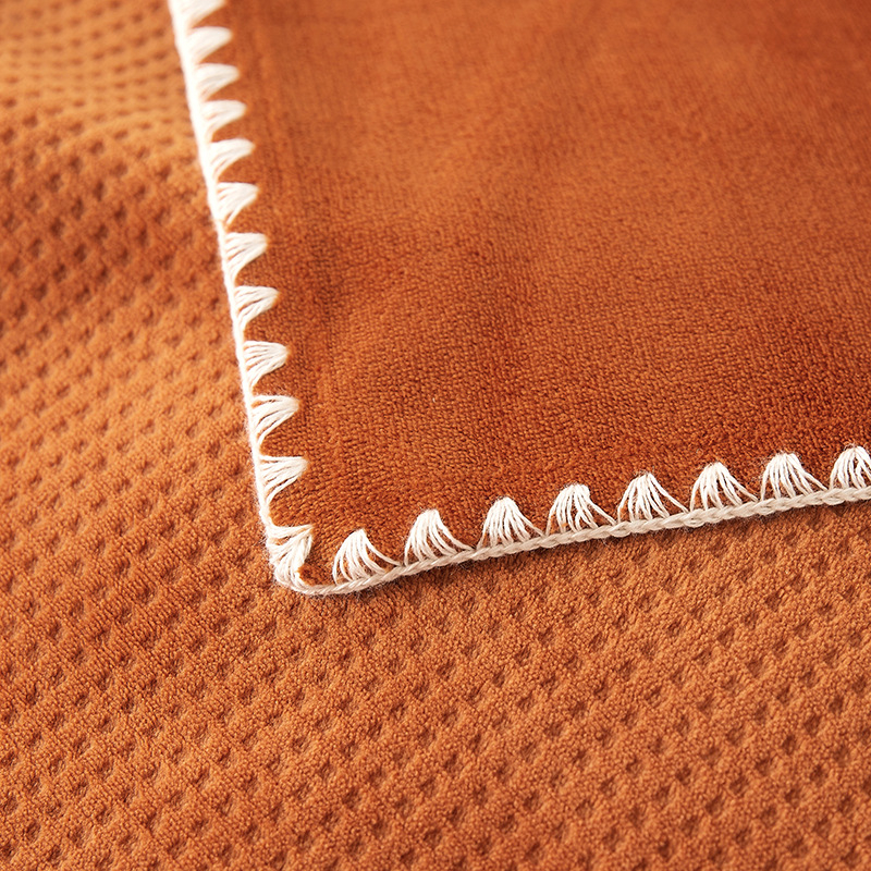 Deka od mliječnog velura, Poliester, 300–500 g, Četiri sezone, Stil Ins