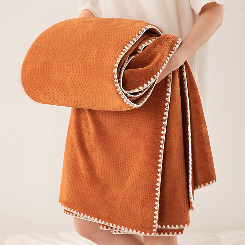 Deka od mliječnog velura, Poliester, 300–500 g, Četiri sezone, Stil Ins