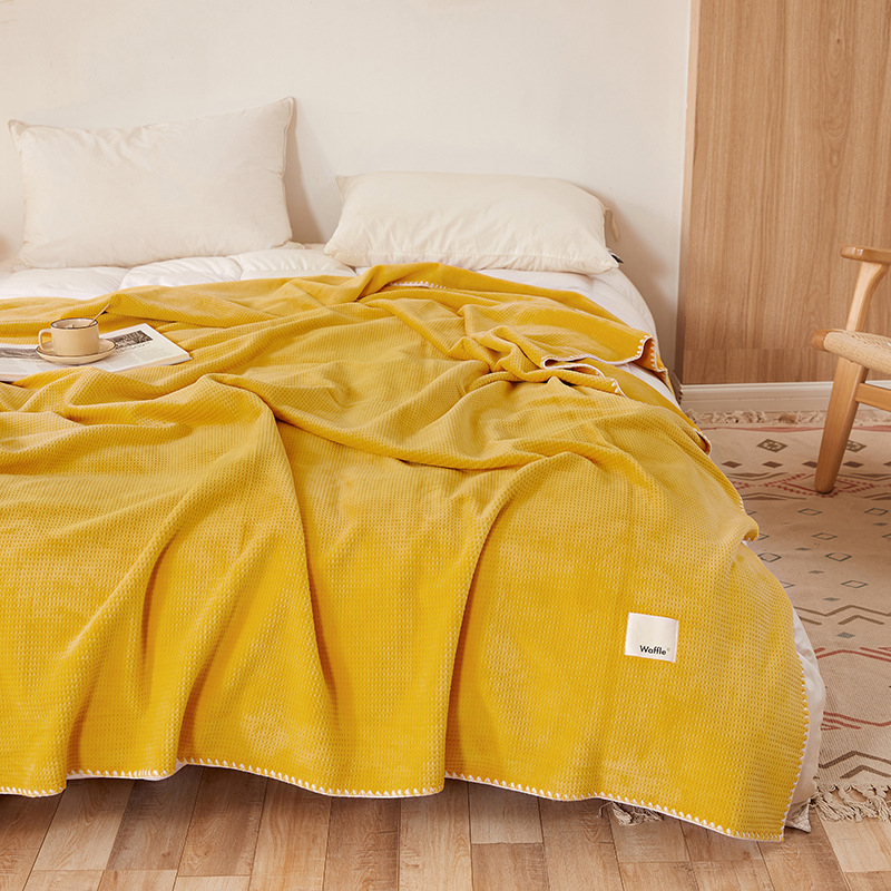 Deka od mliječnog velura, Poliester, 300–500 g, Četiri sezone, Stil Ins