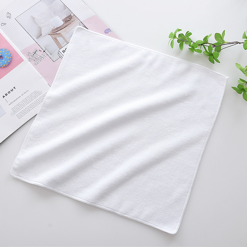 Prosop pătrat din microfibră pentru spălarea mașinii, cu fir amestecat, 55 g, absorbție 5–10 s, logo personalizat