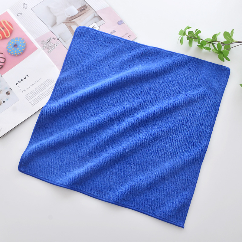 Prosop pătrat din microfibră pentru spălarea mașinii, cu fir amestecat, 55 g, absorbție 5–10 s, logo personalizat