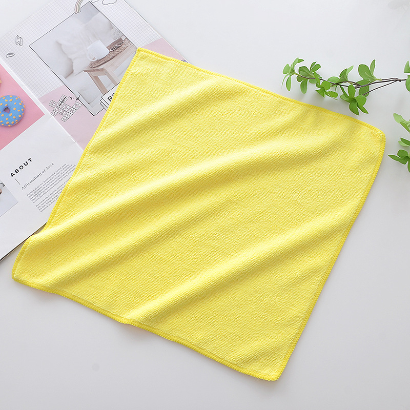 Prosop pătrat din microfibră pentru spălarea mașinii, cu fir amestecat, 55 g, absorbție 5–10 s, logo personalizat