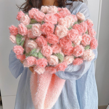 Käsitsi kootud tekke komplekt rooside buketiga – puuvill, kaal alla 300 g, triibuline muster, kaasaegne stiil, sobib kevadeks ja sügiseks