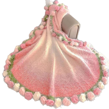 Käsitsi kootud tekke komplekt rooside buketiga – puuvill, kaal alla 300 g, triibuline muster, kaasaegne stiil, sobib kevadeks ja sügiseks