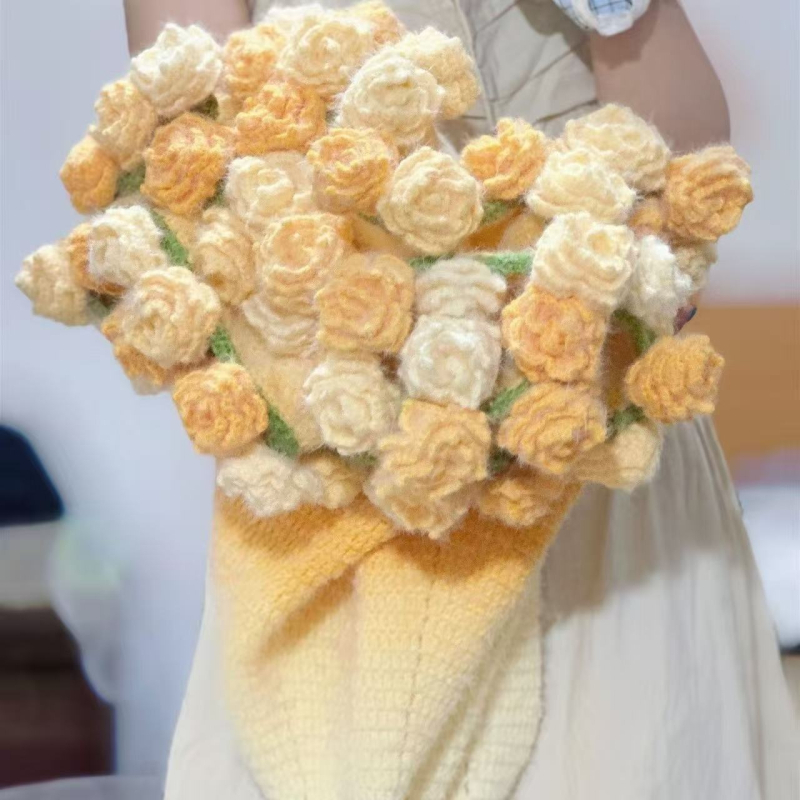 Käsitsi kootud tekke komplekt rooside buketiga – puuvill, kaal alla 300 g, triibuline muster, kaasaegne stiil, sobib kevadeks ja sügiseks