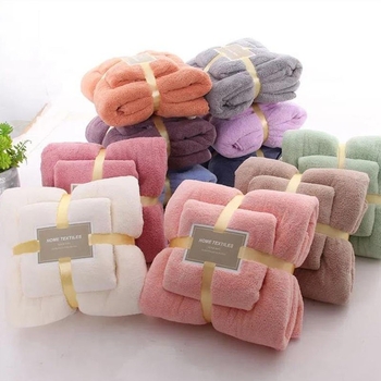 Σετ πετσέτες σε κουτί δώρου, φλις κοραλλιοειδές, 320 g, απλή ύφανση, δυνατότητα εκτύπωσης λογότυπου