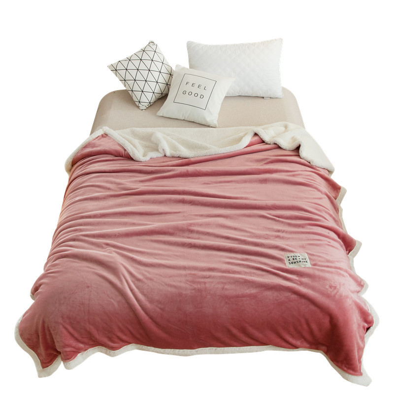 Pléd, egyszerű mintázat, poliészter rostból, 300 g alatt, minden évszakban, testreszabható