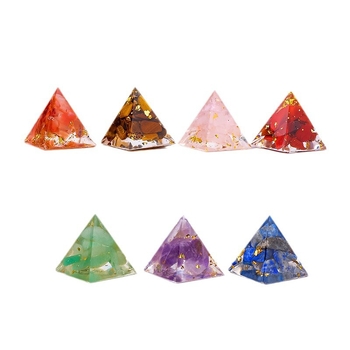 Kristalna piramida od smole – moderna geometrijska dekoracija za dom i automobil, u kutiji za poklon