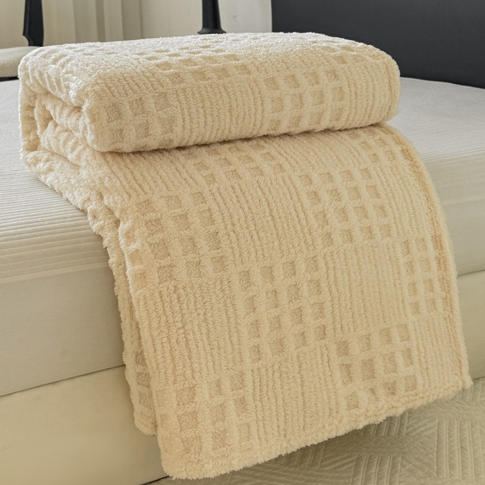 Deka Coral Fleece, jednobojna, proljeće–jesen, težina 1–1,5 kg, prilagodljiva
