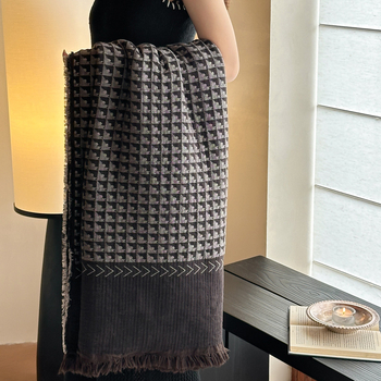 Pamukova deka s resicama za kauč, lagani luksuzni stil, 800–999 g, prikladna za sve sezone