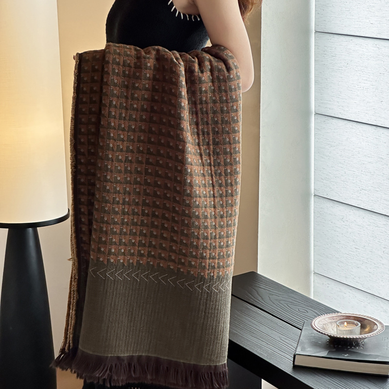 Pamukova deka s resicama za kauč, lagani luksuzni stil, 800–999 g, prikladna za sve sezone