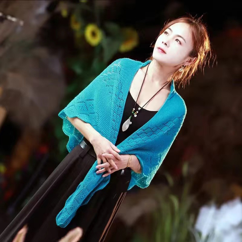 Πλεκτό σάλι με κενά διαμάντια σε τρίγωνο σχήμα, συνθετικό κασμίρ, ζακάρντ επεξεργασία, κατάλληλο για καλοκαίρι, άνοιξη και φθινόπωρο